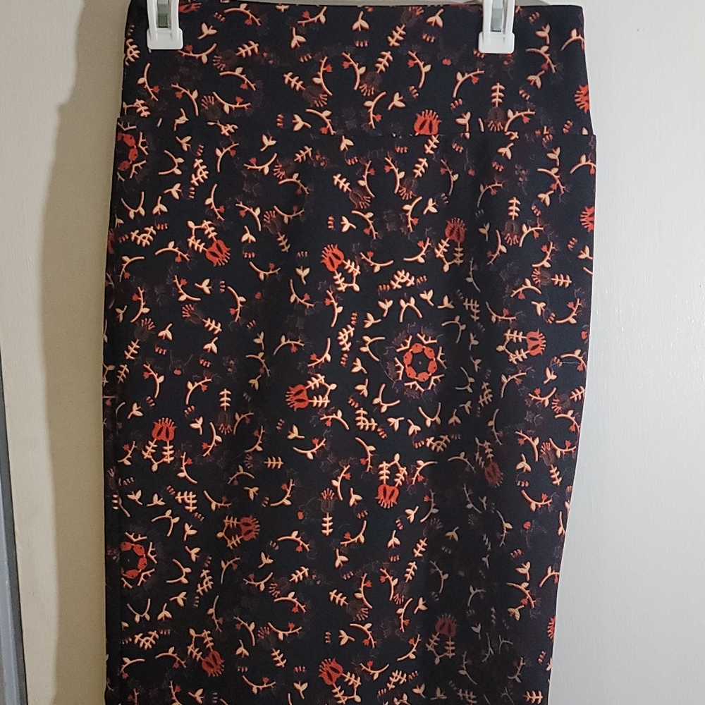 2 LuLaRoe skirts